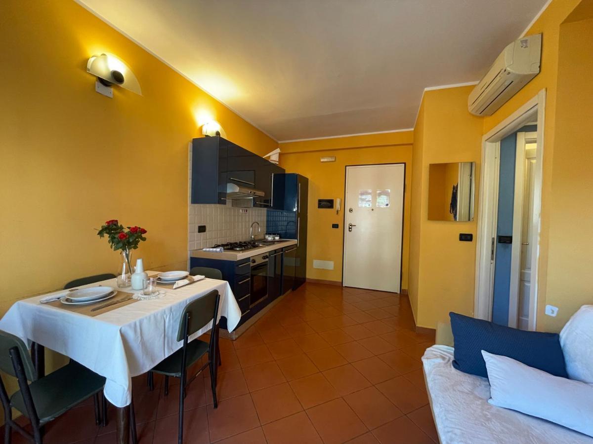50 Metri Dal Mare - Free Parking E A/C Pietra Ligure Exterior foto