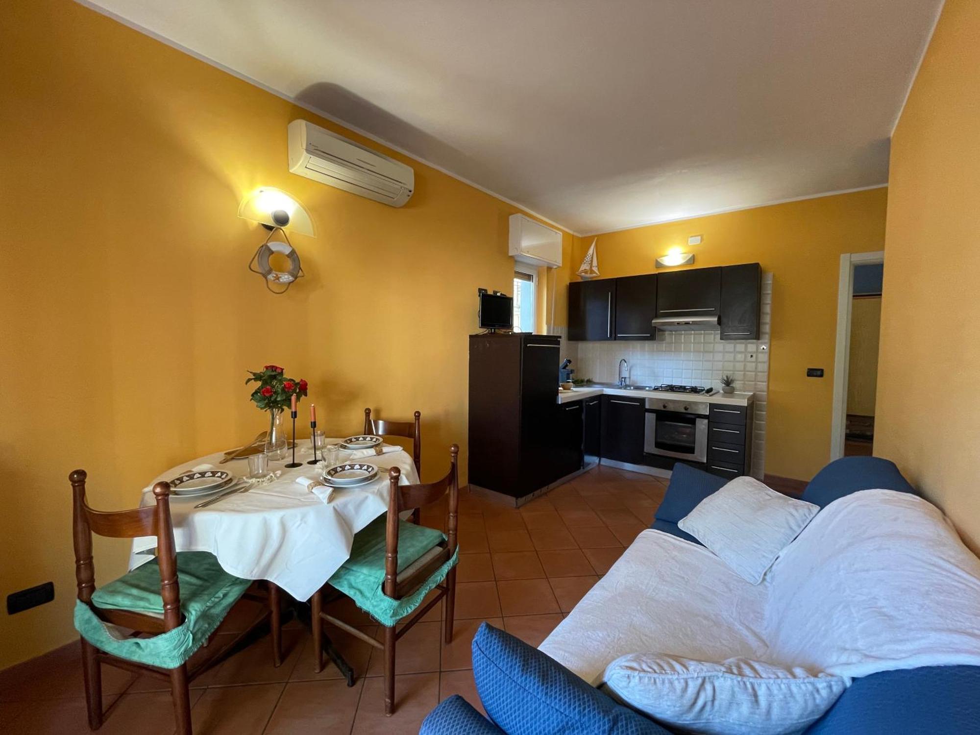 50 Metri Dal Mare - Free Parking E A/C Pietra Ligure Exterior foto